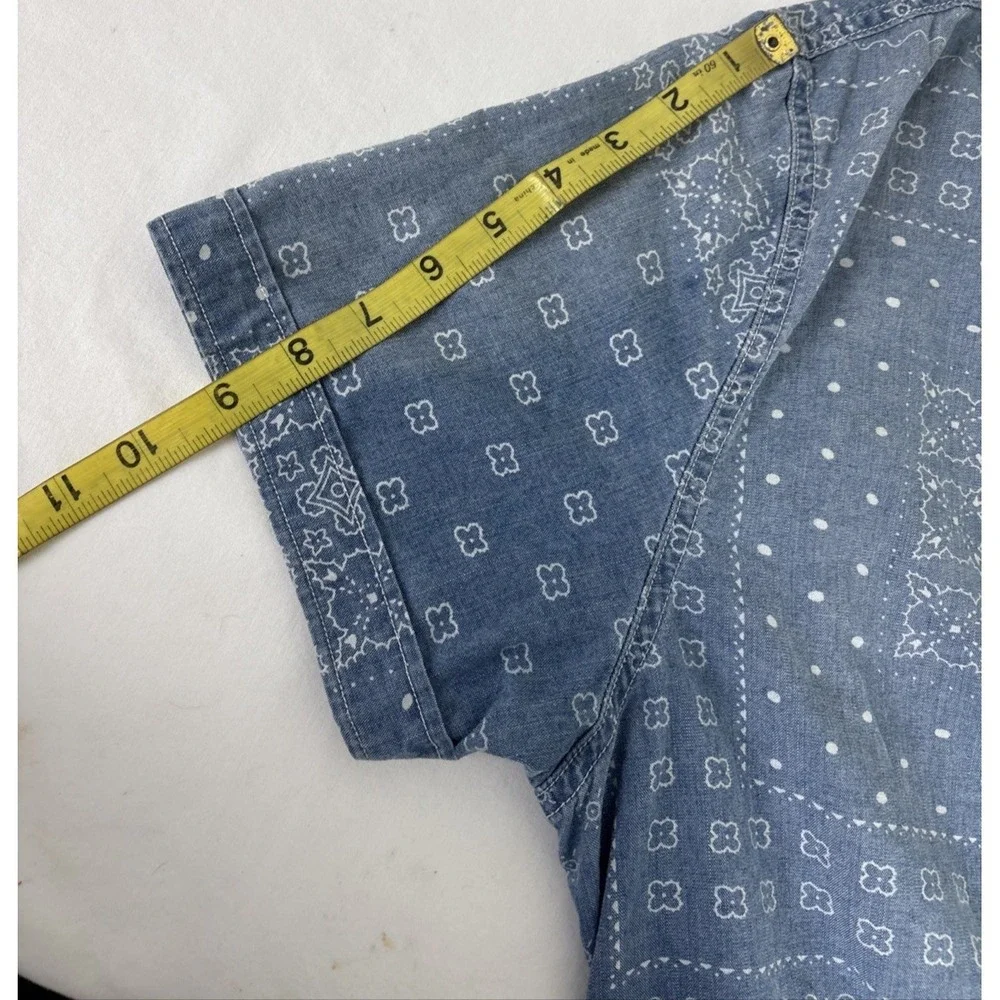 True Religion Chambray Bandana Button Down Shirt Mens Medium Blue Logo Pocket